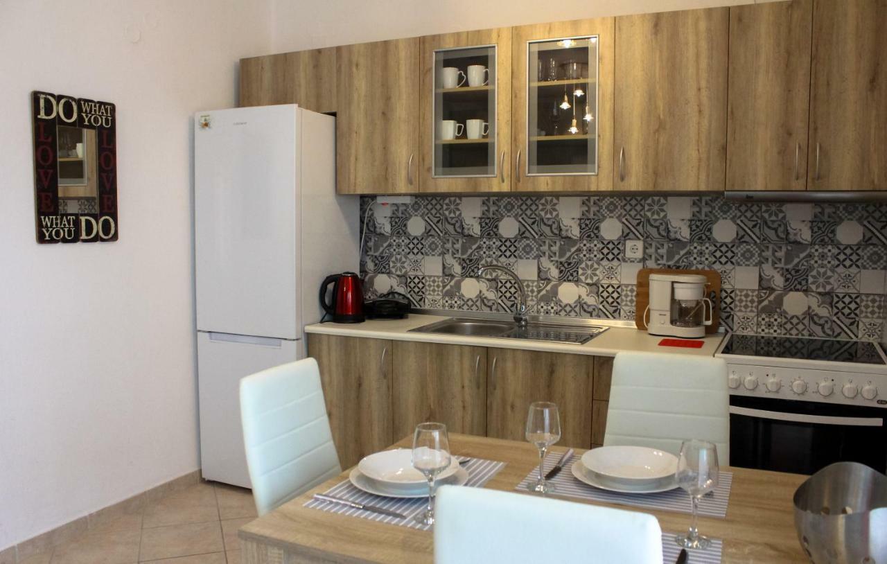 Ferienwohnung Vasileia' S Brand New House Kavala Exterior foto